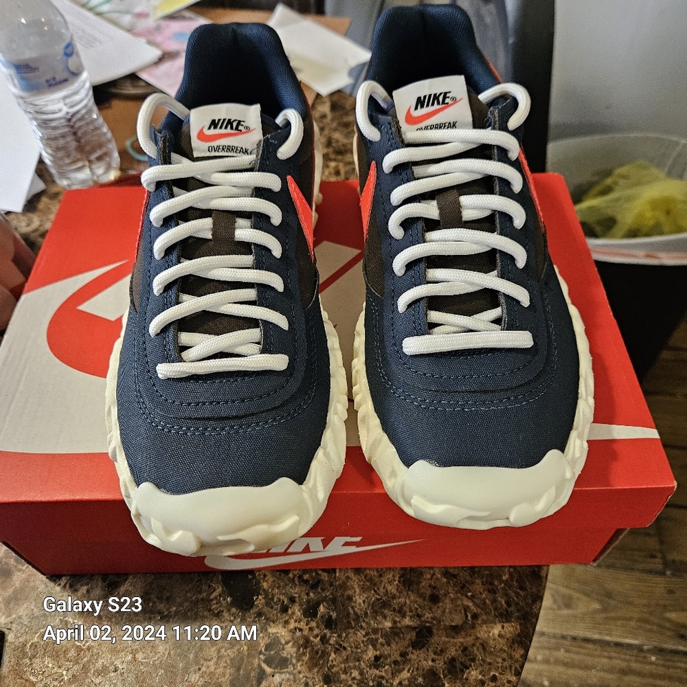 Nike overbreak